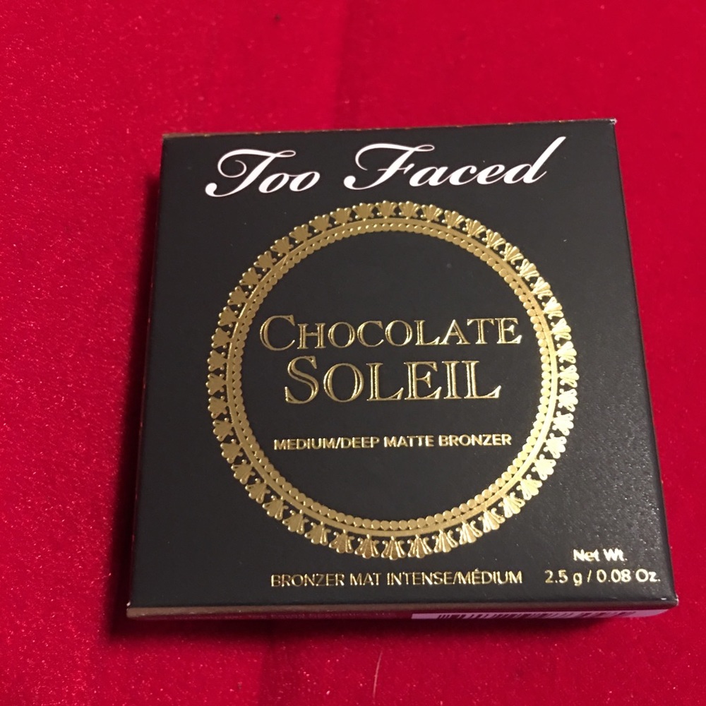 Too Faced Chocolate soleil. matte bronzer